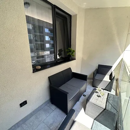 Breakfree At Azimuth Building Stefan * 那沃达利