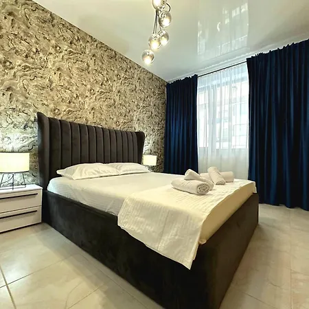 Breakfree At Azimuth Building Stefan Apartament *